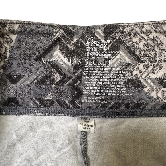 Victoria’s Secret L Short Gray Print Leggings - Picture 4 of 4